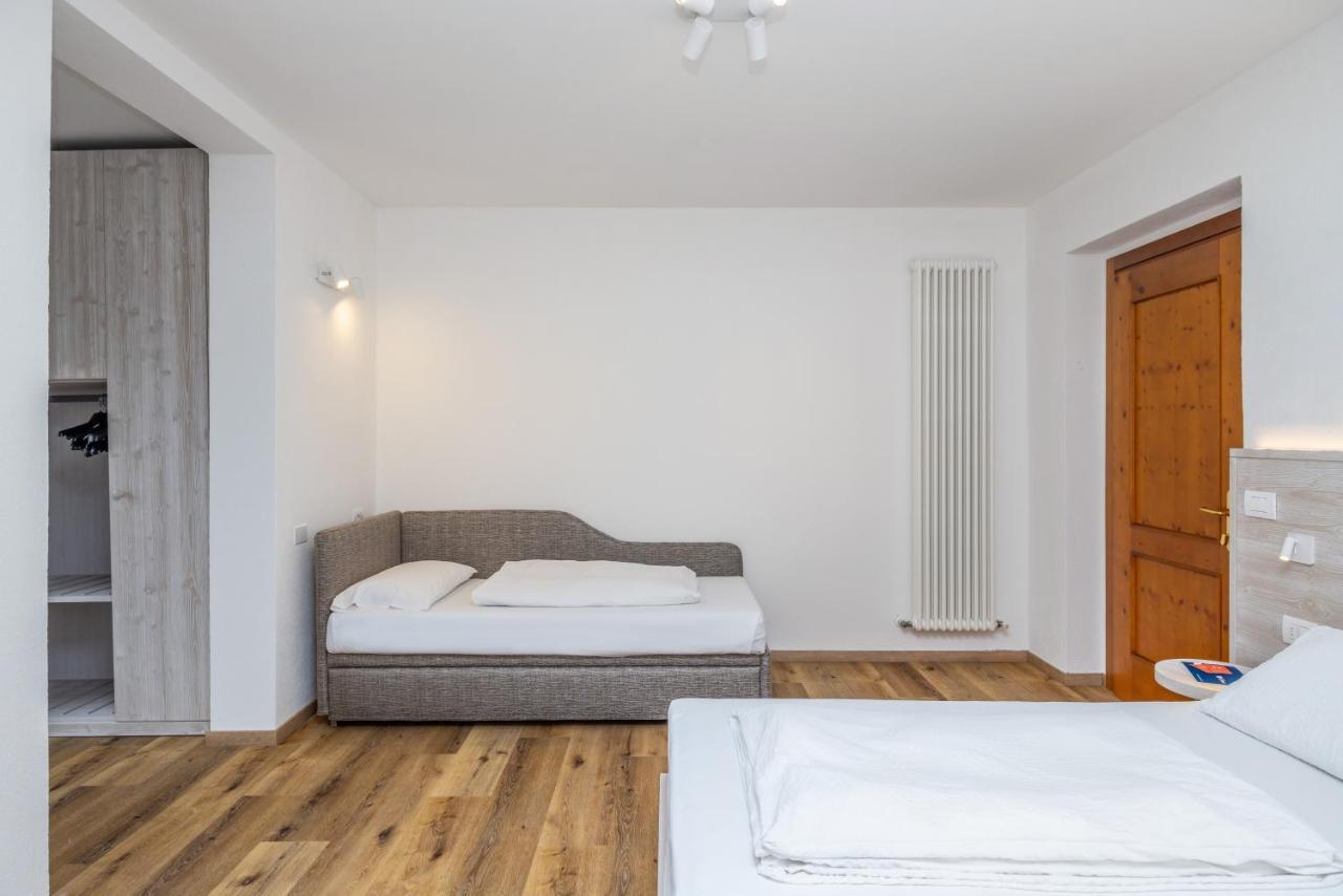 Hotel Londra Slow Living Molveno Dış mekan fotoğraf