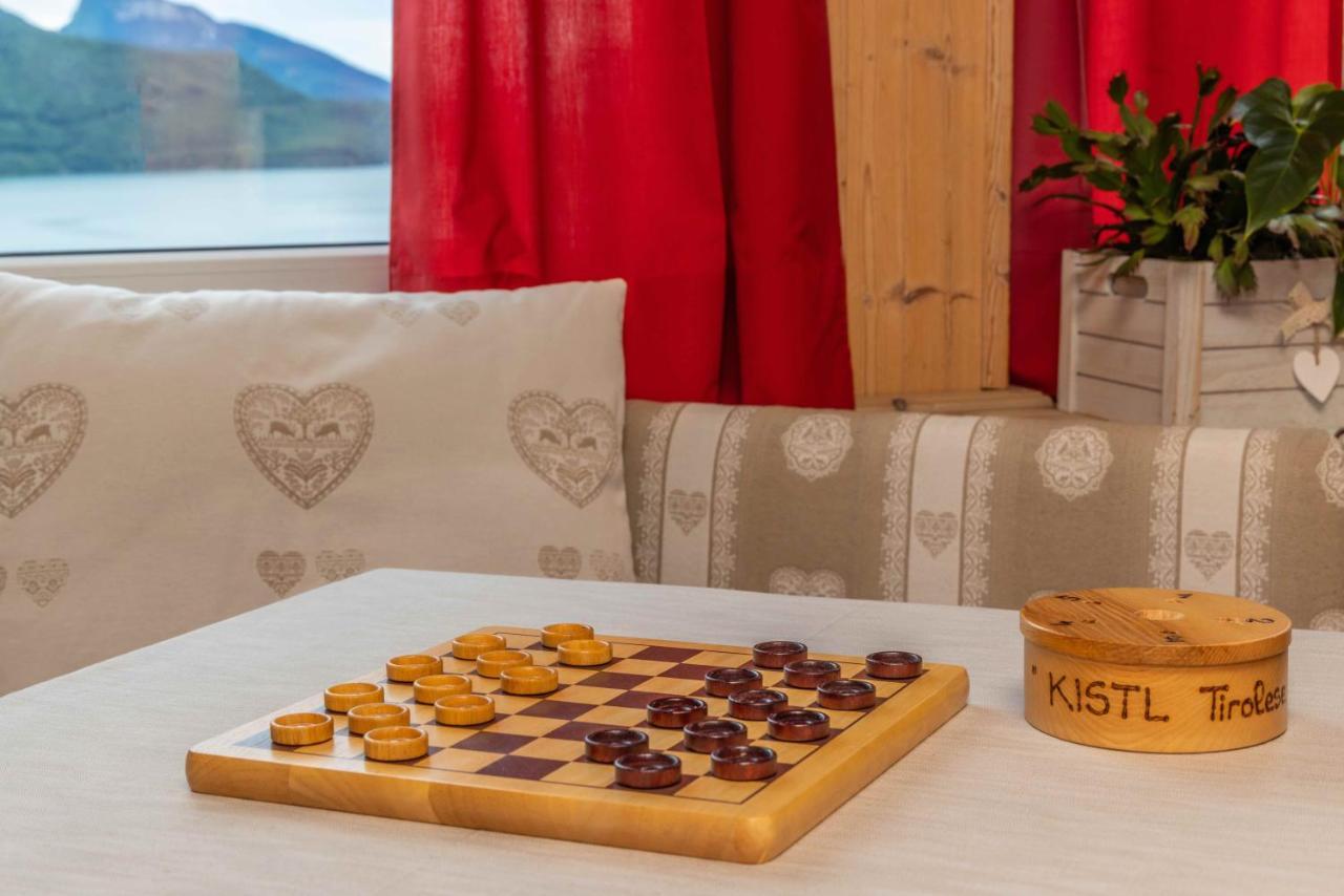 Hotel Londra Slow Living Molveno Dış mekan fotoğraf
