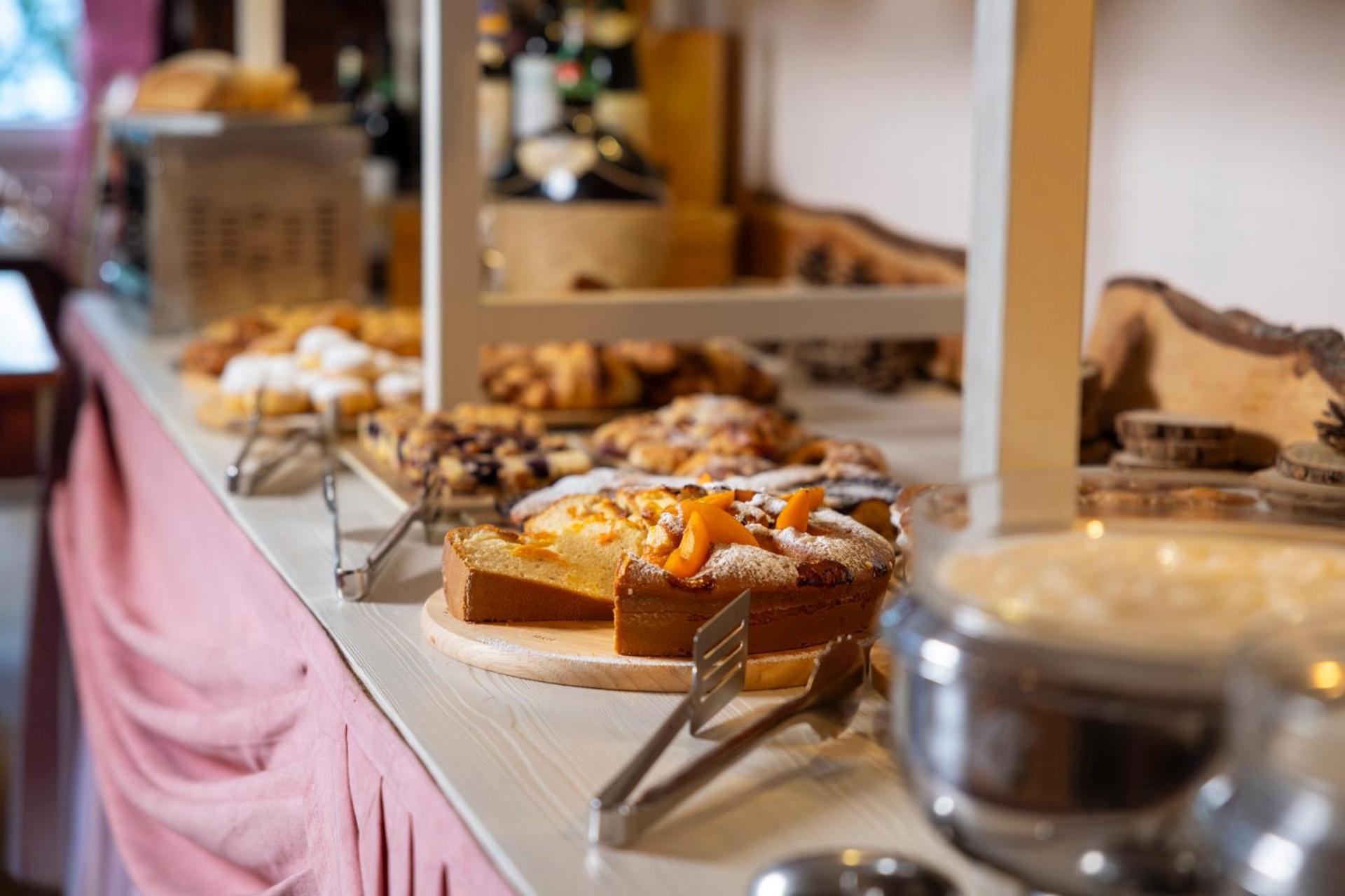 Hotel Londra Slow Living Molveno Dış mekan fotoğraf