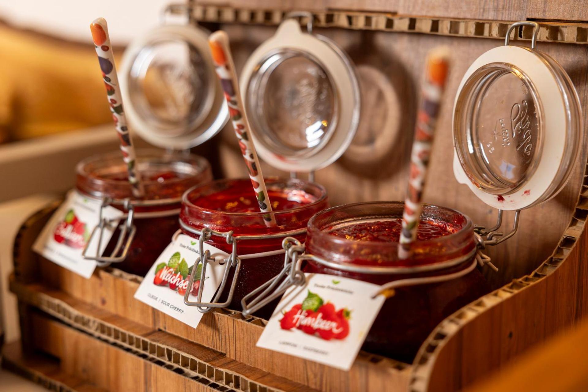Hotel Londra Slow Living Molveno Dış mekan fotoğraf